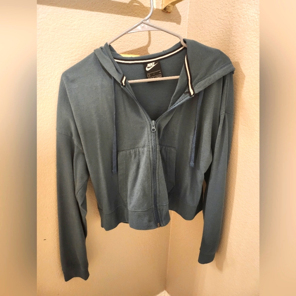 NWOT Nike cropped full zip hoody